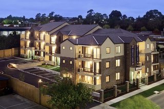 Ringwood Royale,Burwood>>Bend Of Islands,5 star