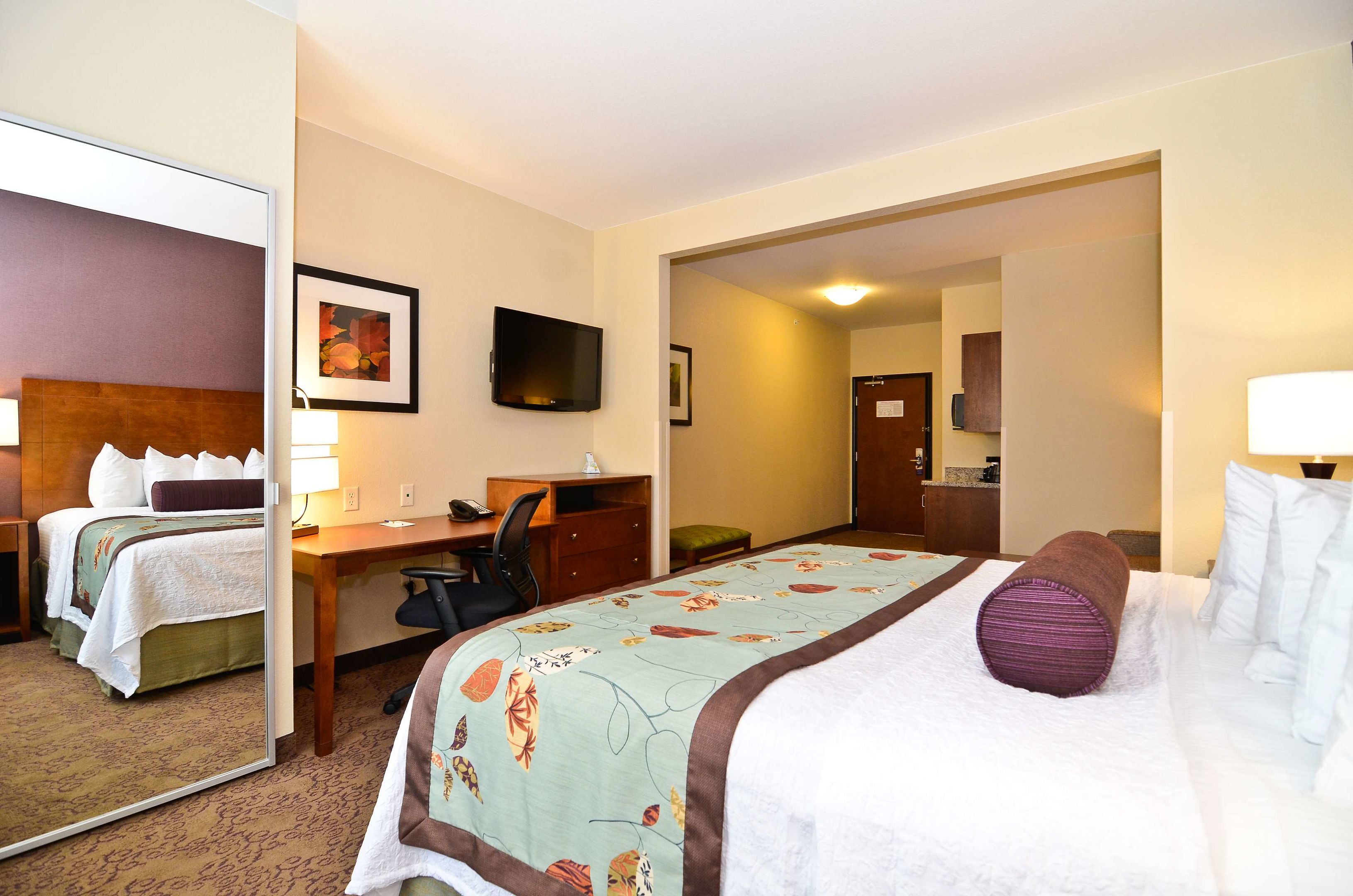 best western plus carousel inn and suites