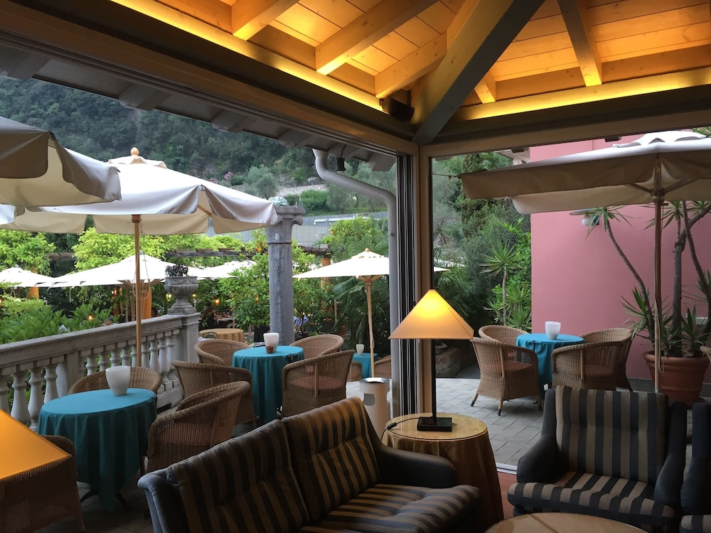 hotel villa miravalle