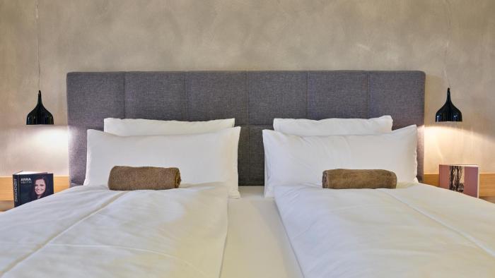 arx hotel and restaurant