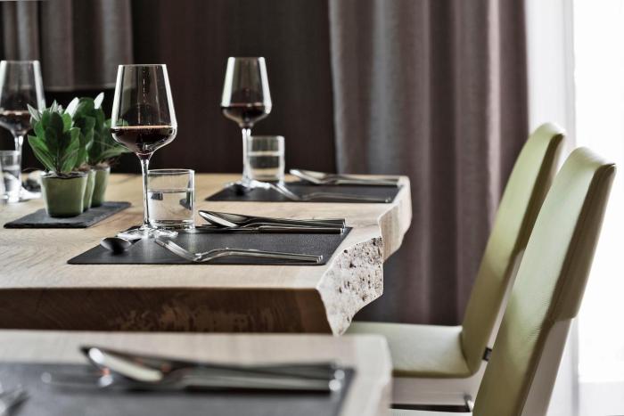 arx hotel and restaurant