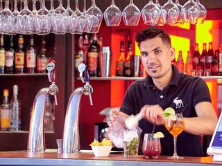 B&B Hotel Saint-Quentin-En-Yvelines Centre Gare,Guyancourt>>Buc,4 star