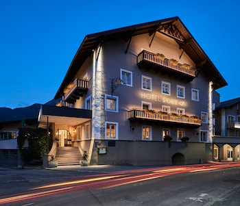 hotel post