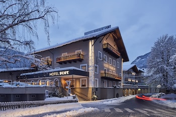 hotel post