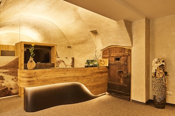 hotel post