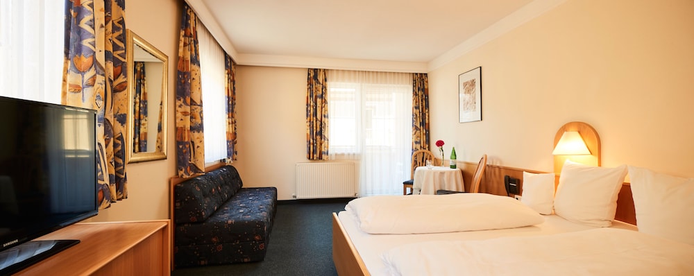 hotel post