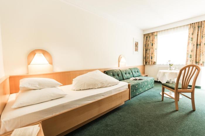 hotel post
