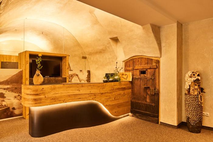 hotel post