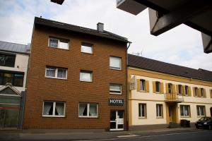 Hotel Zum Schwan,Erftstadt>>Cologne,2 star