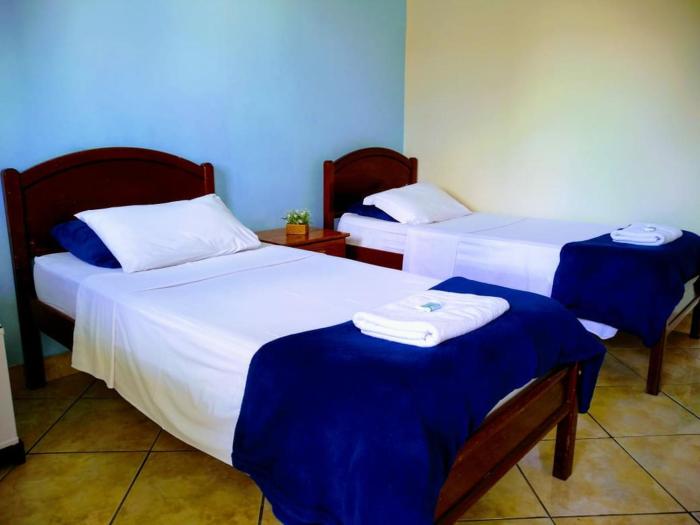 hotel pousada garoupas