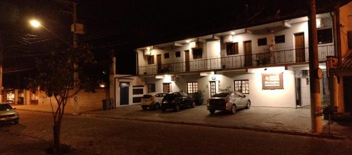 hotel pousada garoupas