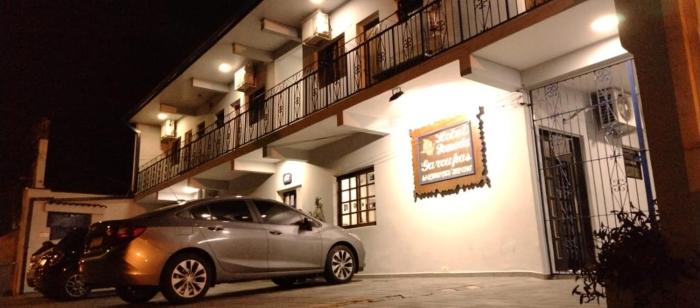 hotel pousada garoupas