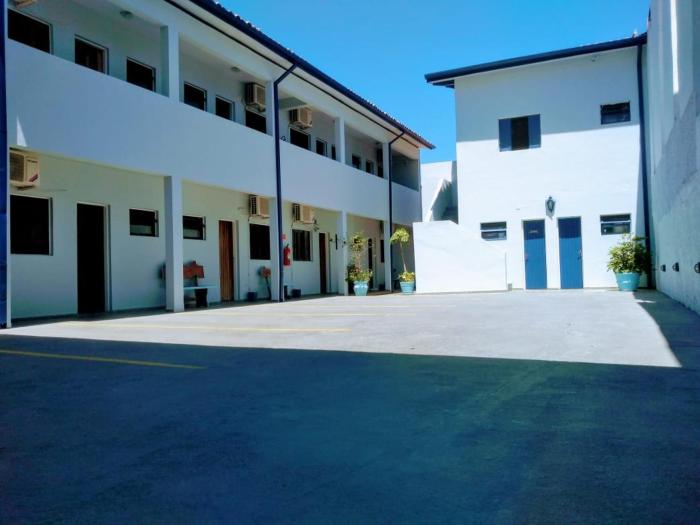 hotel pousada garoupas