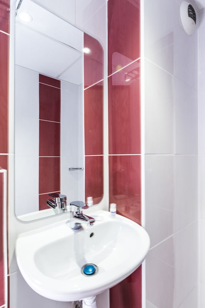 initial by balladins st quentin gauchy