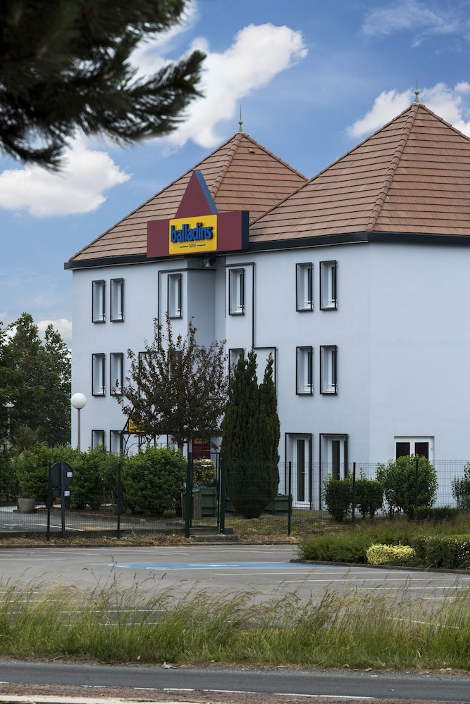 initial by balladins st quentin gauchy