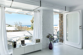 ostraco suites