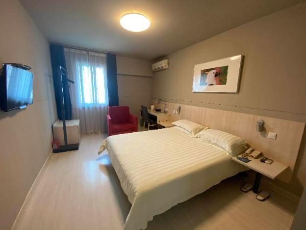 jinjiang inn zhengzhou train station