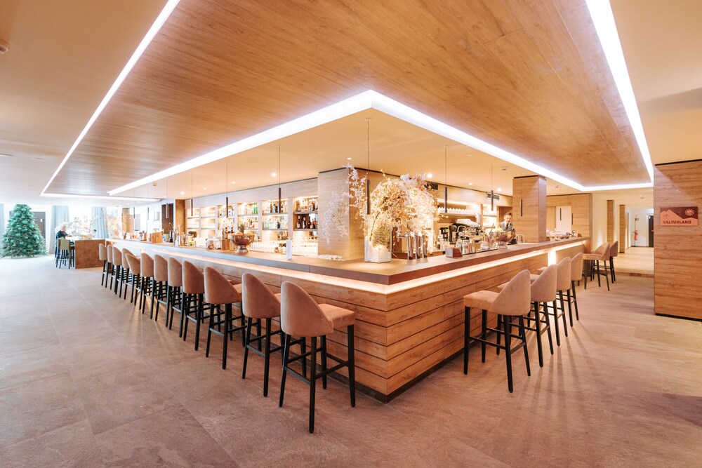 valtur cervinia cristallo ski resort