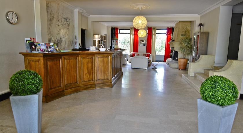 logis les aubuns country hotel