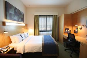 Holiday Inn Express Dubai Airport, An Ihg Hotel,Near Festival Center,2 star