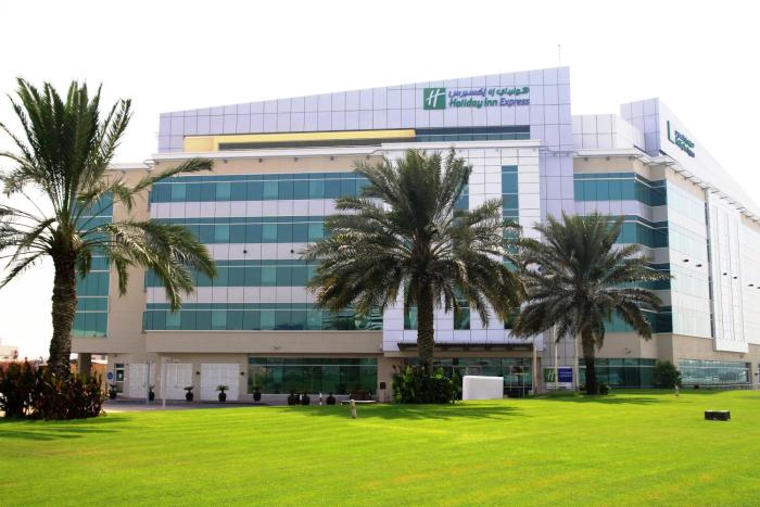 holiday inn express dubai airport by ihg