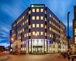 Holiday Inn Express Arnhem By Ihg,Wageningen>>Arnhem,3 star