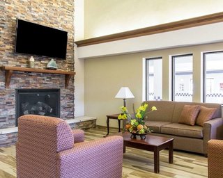quality inn and suites vail valley