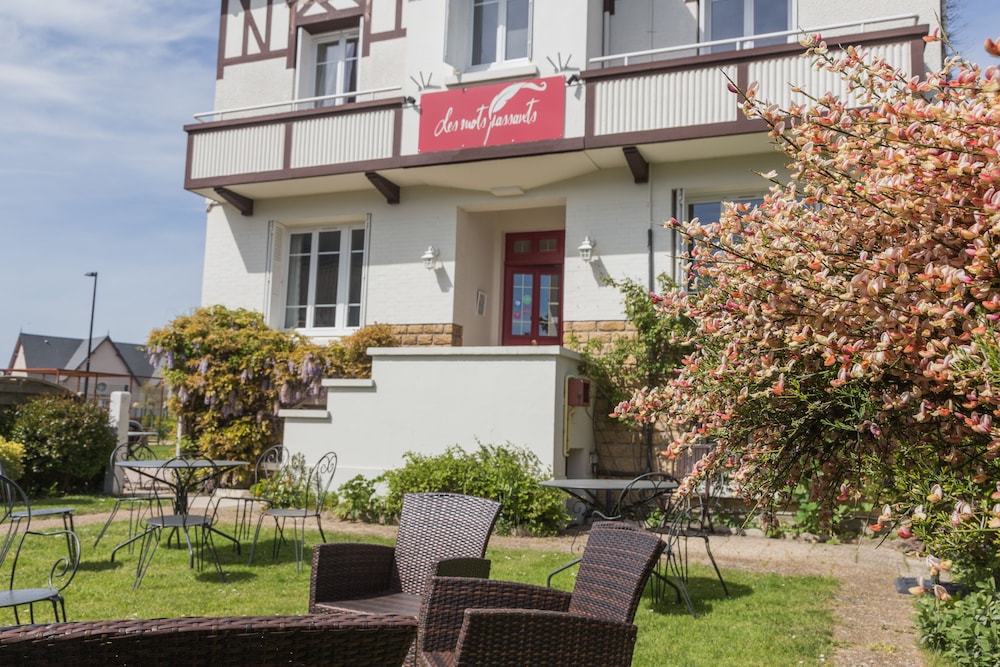 villa les mots passants