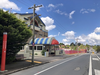clarendon motel and guesthouse