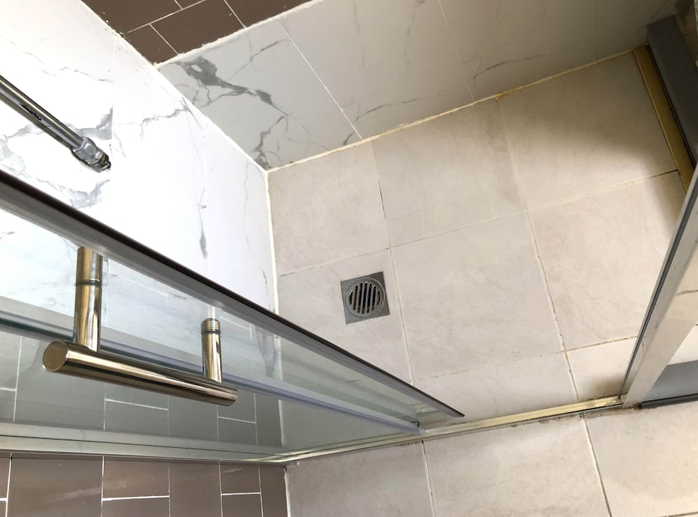 clarendon motel and guesthouse