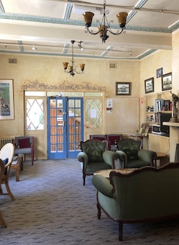 clarendon motel and guesthouse