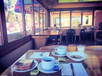 clarendon motel and guesthouse