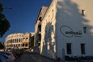 hotel amfiteatar