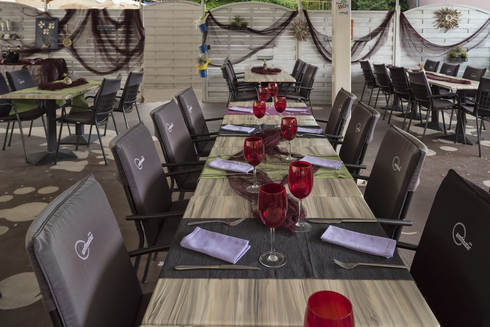 hotel amfiteatar