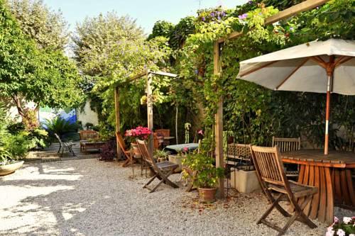 nice garden hotel