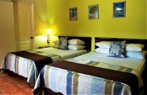 hotel puerta del sol san jose airport