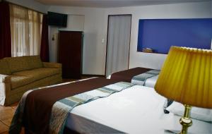 hotel puerta del sol san jose airport