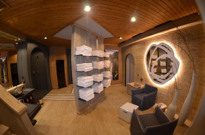 boutique house happyellow