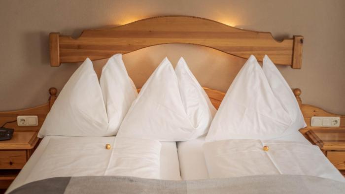 boutique house happyellow