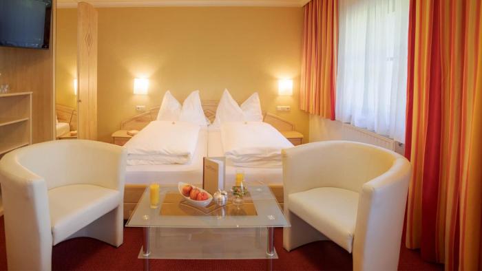 boutique house happyellow