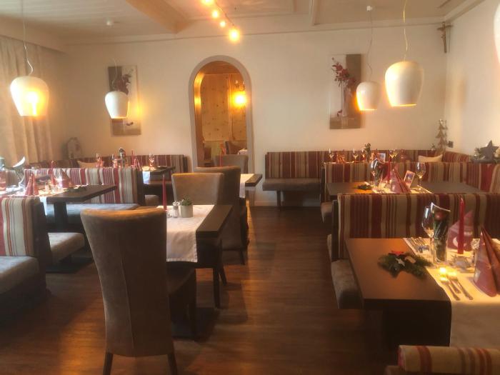 boutique house happyellow