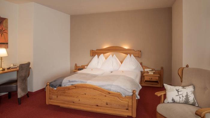 boutique house happyellow