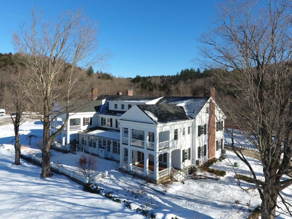 The White House Inn,Springfield>>Brattleboro,3.5 star