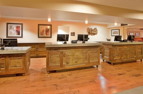 the lodge at eagle crest resort