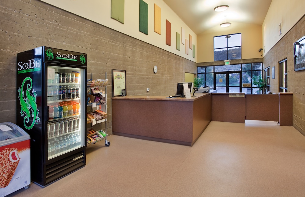 the lodge at eagle crest resort