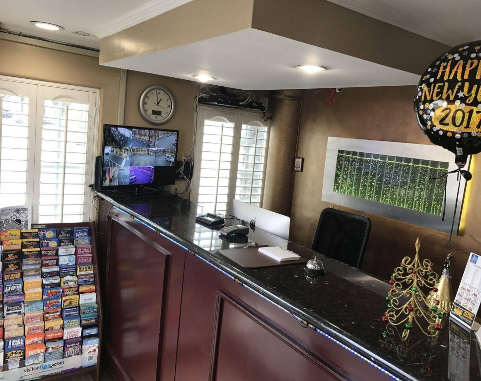 Sky Palm Motel,Orange>>Anaheim,3 star