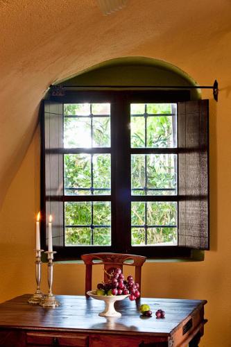 Lava Suites And Lounge,Megalochori>>Fira,4 star