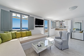 lava suites and lounge