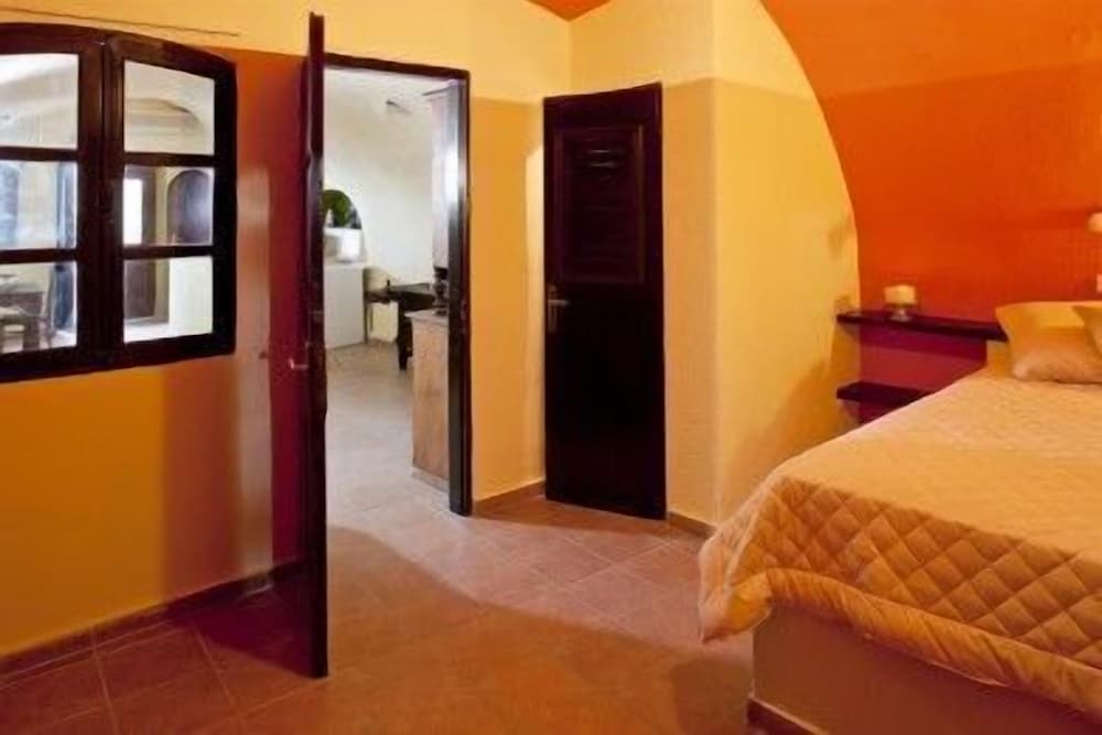 lava suites and lounge