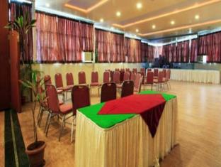Hotel Grandeur,Telangana>>Hyderabad,3 star